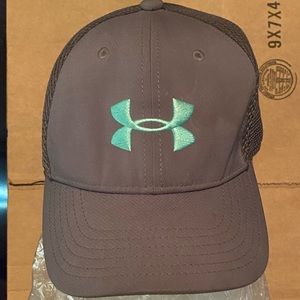 Under Armour Golf Hat Fitted Baseball Gap Gray Teal Embroidered Youth Size S / M
